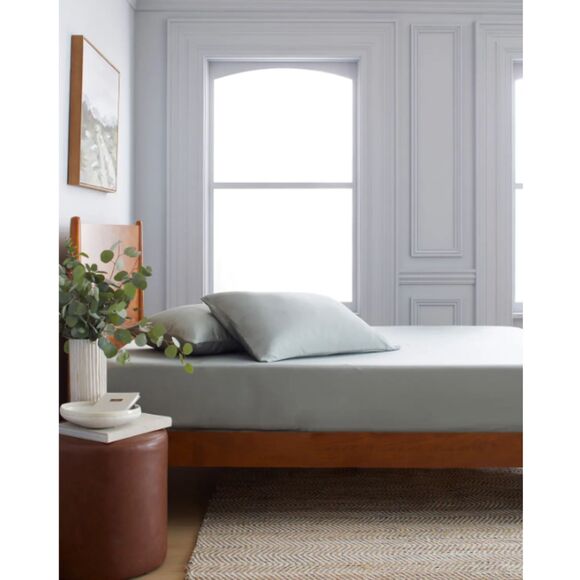 NWT Quince Bamboo Fitted Sheet Set Queen – 100% Organic Viscose, Hypoallergenic - Picture 2 of 5